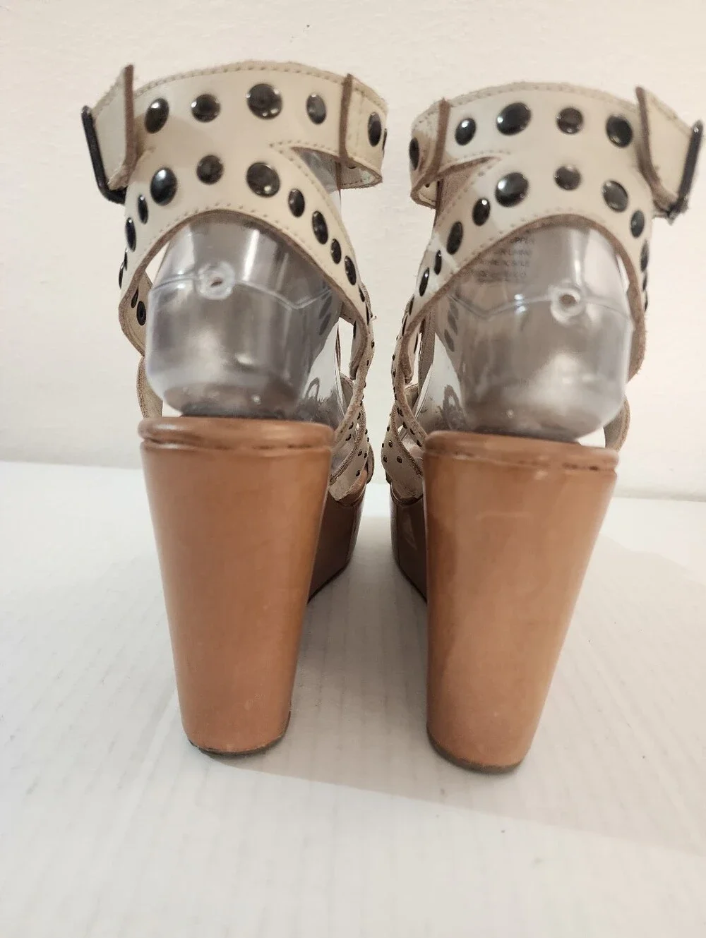 Freebird by Steven Winter Wedge Sandals 9 Leather Studded Gladiator Boho